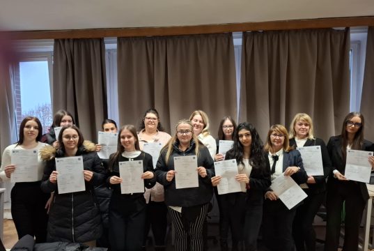 A HSZC Sz̳e̳n̳t̳e̳s̳i̳ Zs̳o̳l̳d̳o̳s̳ Fe̳r̳e̳n̳c̳ Te̳c̳h̳n̳i̳k̳u̳m̳ h̳ír̳e̳i̳…