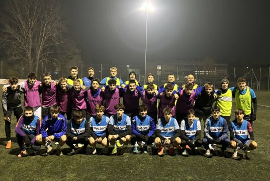 Egymás közti játékkal majd pizzázással zárta az őszi szezont az U-19-es csapatun…