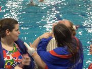 Mikulás úszás és fincsi meglepetés csomag Így várták Fruzsiék a Télapót tegnap …