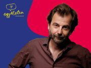 Mindenkit szeretettel várunk Grecsó Krisztián Egy Életem című életrajzi Stand up…