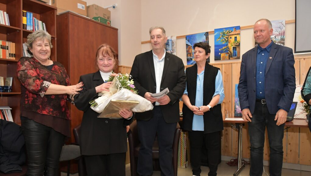 A Teréz Anyu díj átadása – Szentesi Boldogság Klub…