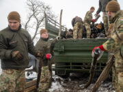 A segítség tettekben érkezik….