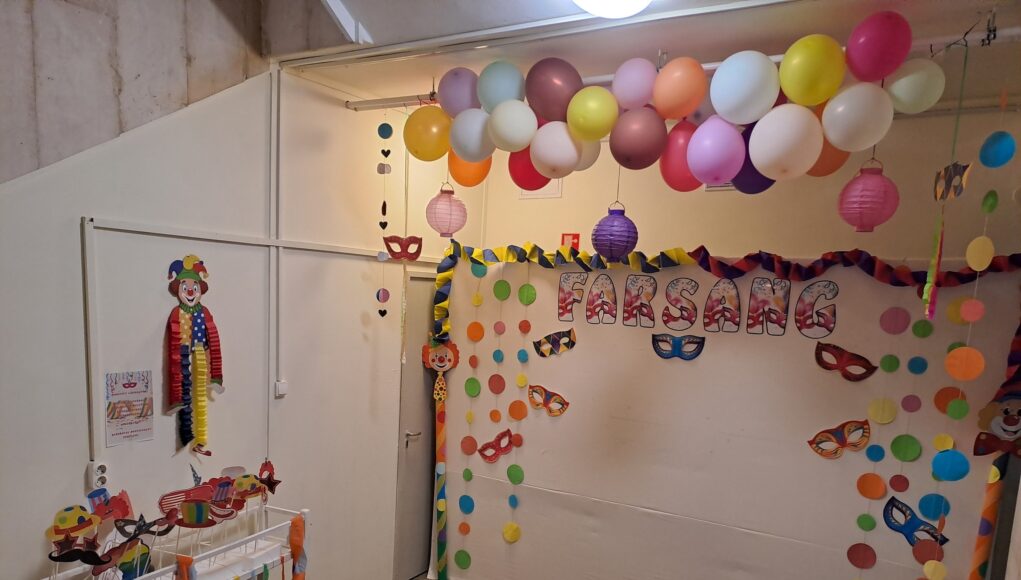 Tisztelt Látogatòink!…