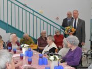 Márti néni 95 éves lett – együtt ünnepelt a Református Idősek Otthona közössége…