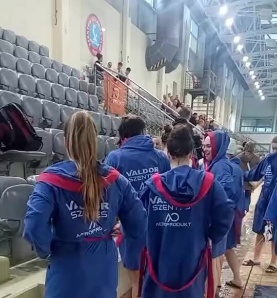 Mindjárt kezdünkgyertek…