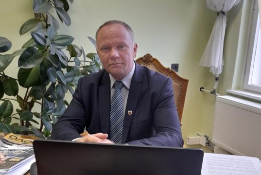 Szorításban az önkormányzat…