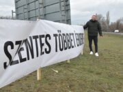 Tizenöt év ígéret, néhány nap kátyúzás – Varga Ferenc a 451-es út felújítását sü…