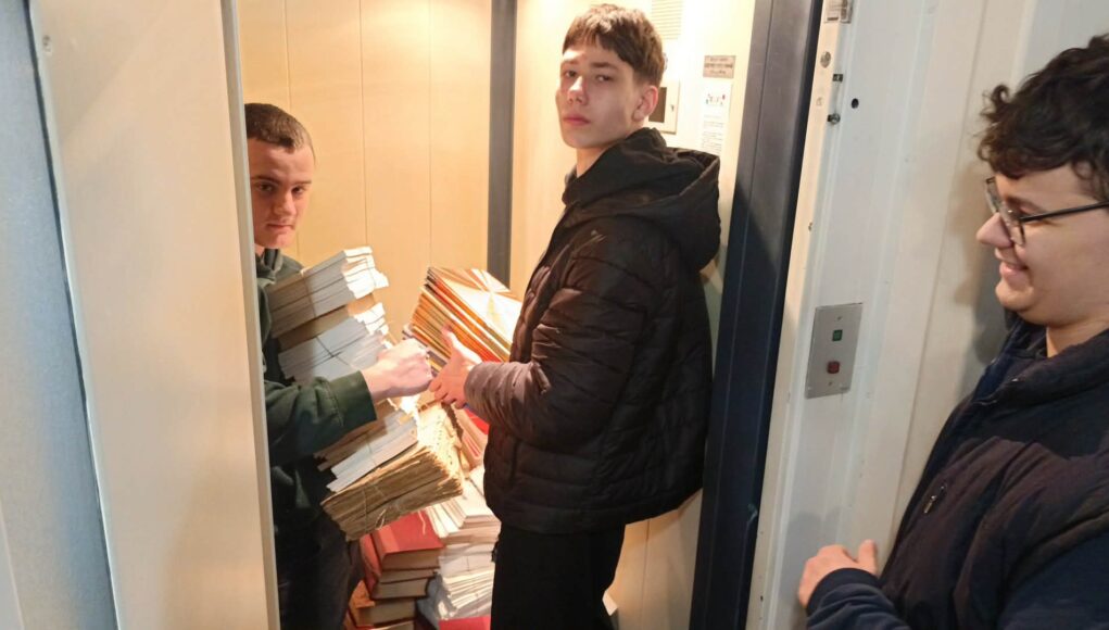 A Pollák segít a Városi Könyvtárban is!…