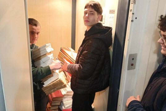 A Pollák segít a Városi Könyvtárban is!…