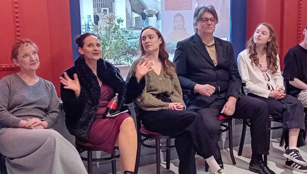 Nemzetközi bemutató a Tóth József Színházban…