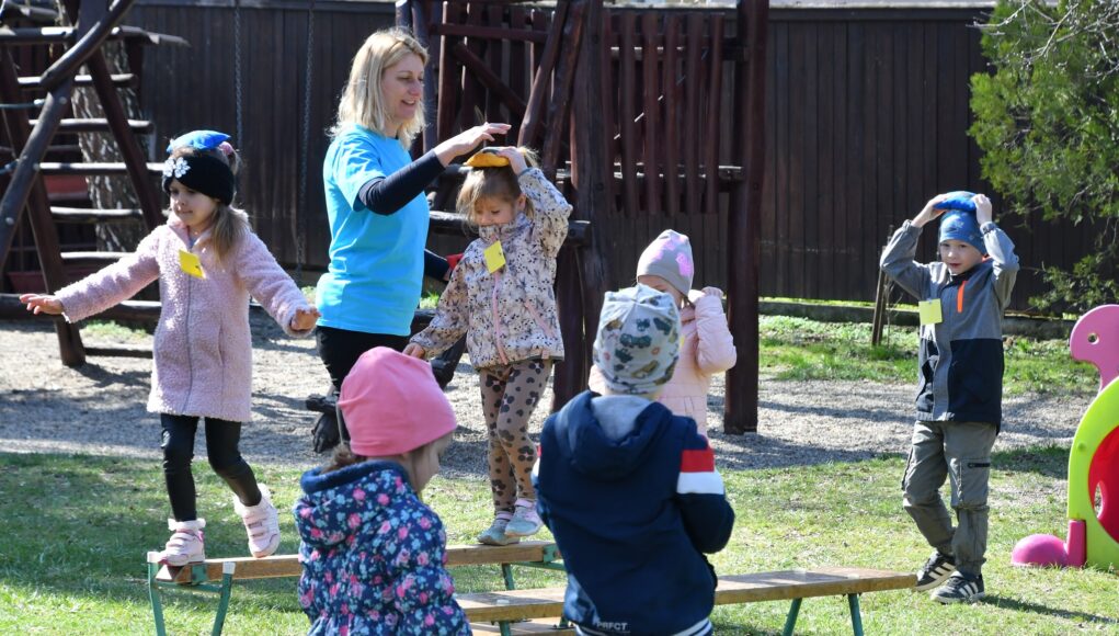 Vízcseppek és kacajok: Varázslatos hetet zártak a Damjanich utcai óvodások…