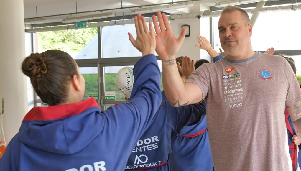 Gólzáporos szentesi siker a Tatabánya ellen…