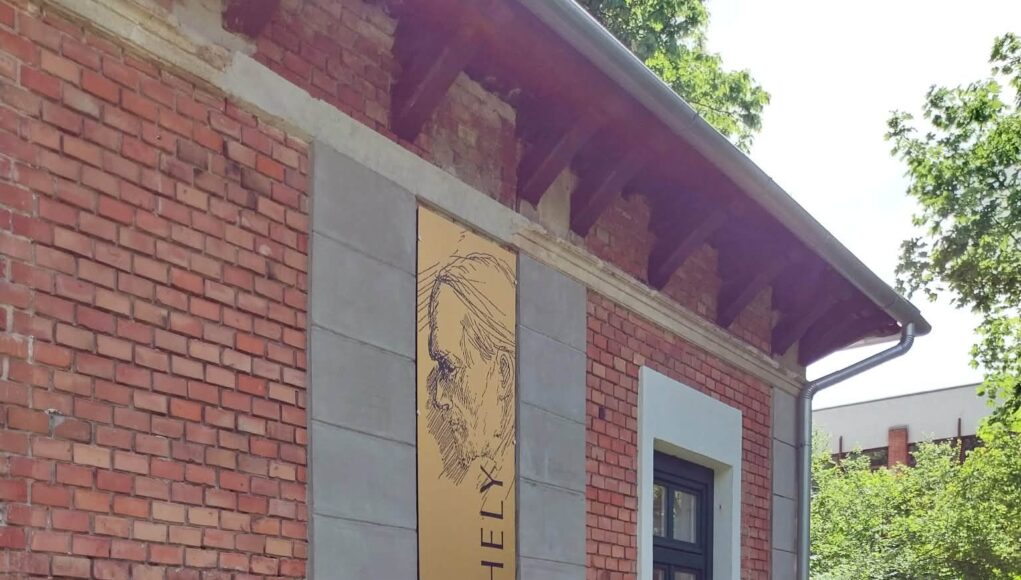 A HSZC Sz̳e̳n̳t̳e̳s̳i̳ Zs̳o̳l̳d̳o̳s̳ Fe̳r̳e̳n̳c̳ Te̳c̳h̳n̳i̳k̳u̳m̳ h̳ír̳e̳i̳…