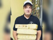 Amikor Aradi László felvág egy kétéves érlelésű sajtot, nemcsak egy terméket ves…