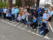 Kékbe borult a Kurca-part és a Megyeháza: Sikeres volt az autizmus világnapi öss…