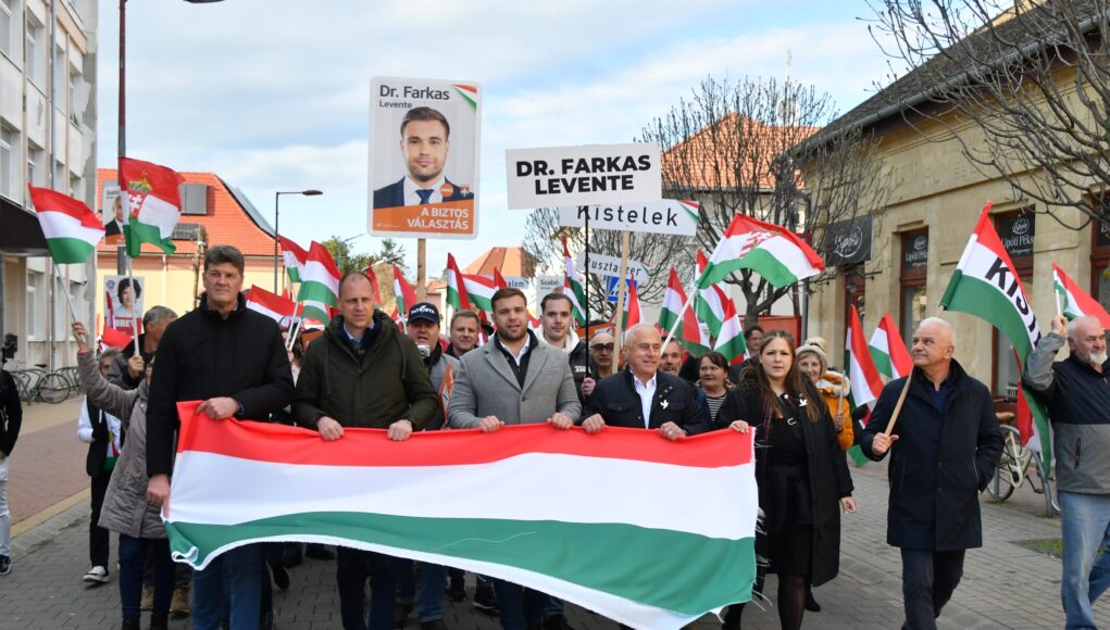 Volt itt minden! Viktor, Viktor … Pista, Pista … és M_CSK_S F_D_SZ is! (képe…