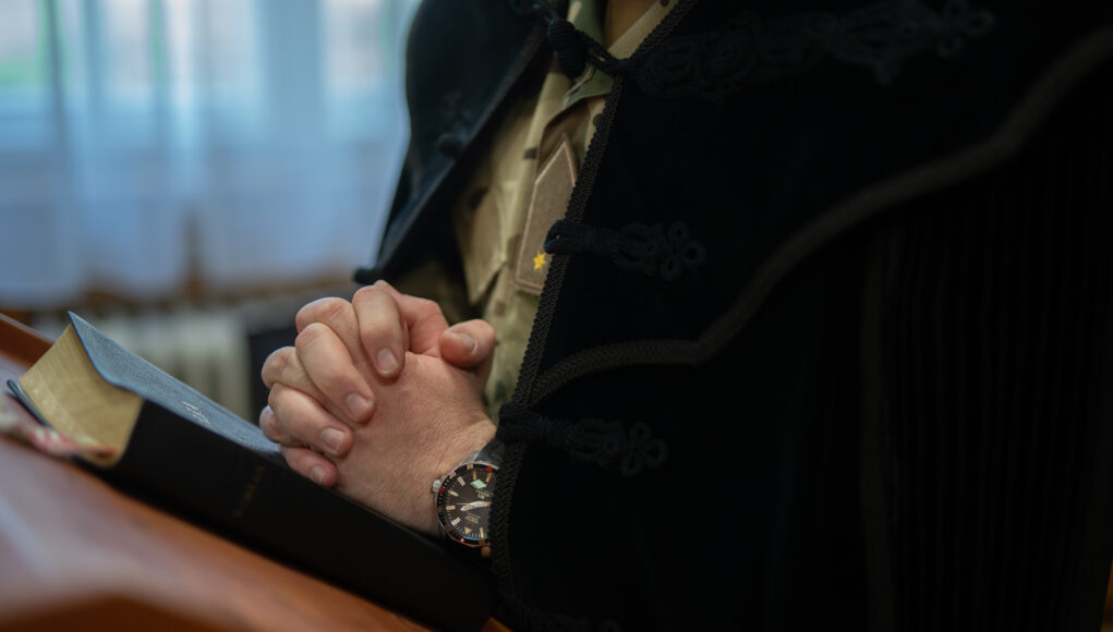 „Egy szív érettem dobogott”…