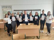 Esti tagozatos kozmetikus technikus tanulóink sikeres ágazati vizsgát tettek….