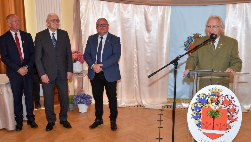 Szarvas Pál Géza, a Terra-Coop Zrt. tulajdonosa a Szentes városát szolgáló, elhi…