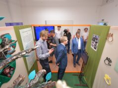 Emberi jogok, kreativitás és történelmi párhuzamok: Megnyílt a Kocka kiállítás a…