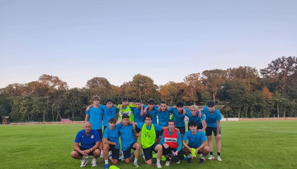 Az U-19-es csapatunk csütörtökön Szarvas, pénteken Csanytelek ifi csapatai ell…