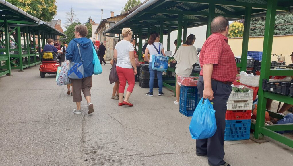Lesz piac augusztus 20-án + ingyenes a parkolás…