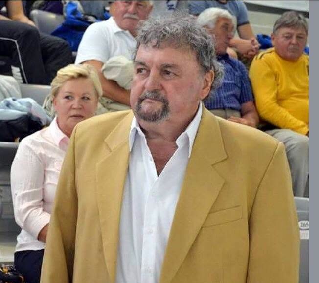 Isten éltesse 86. születésnapján a szentesi vízilabda örök legendáját, Dr. Tóth …