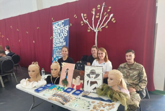 A Cserkeszőlői Petőfi Sándor Általános iskolában jártunk pályaorientációs szülői…