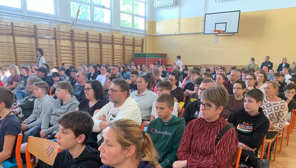 Köszönjük a megtisztelő érdeklődést 150 vendégünknek, akik ma ellátogattak isko…